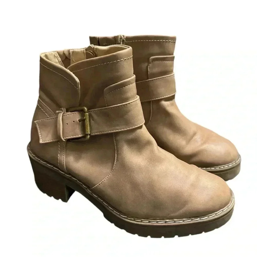 Torrid Single Strap Faux Leather Moto Ankle Bootie Size 7.5WW